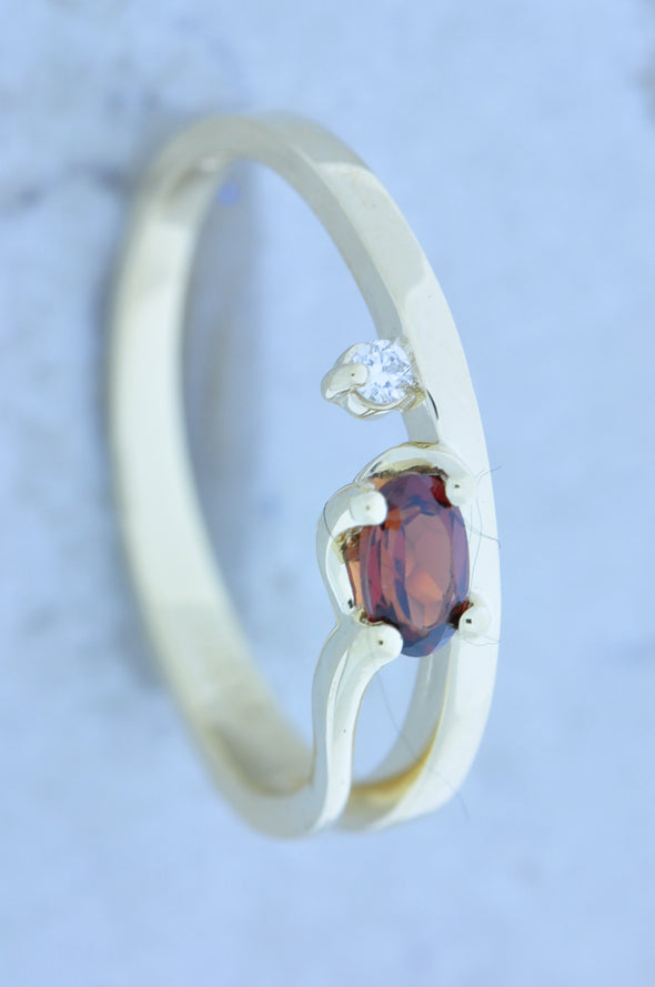 Beautiful Garnet Birthstone Ring 200-1195